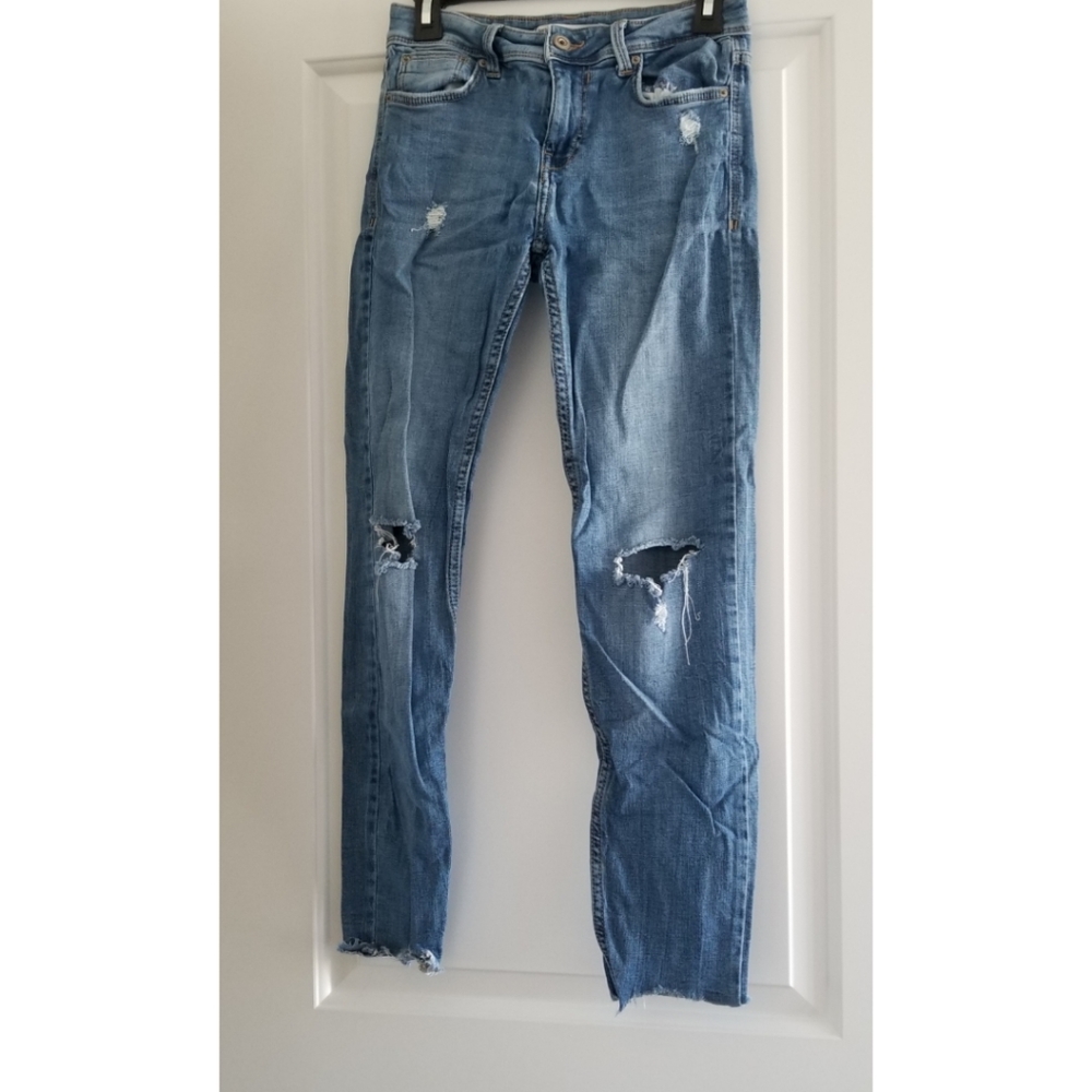 Burska Ripped Jeans